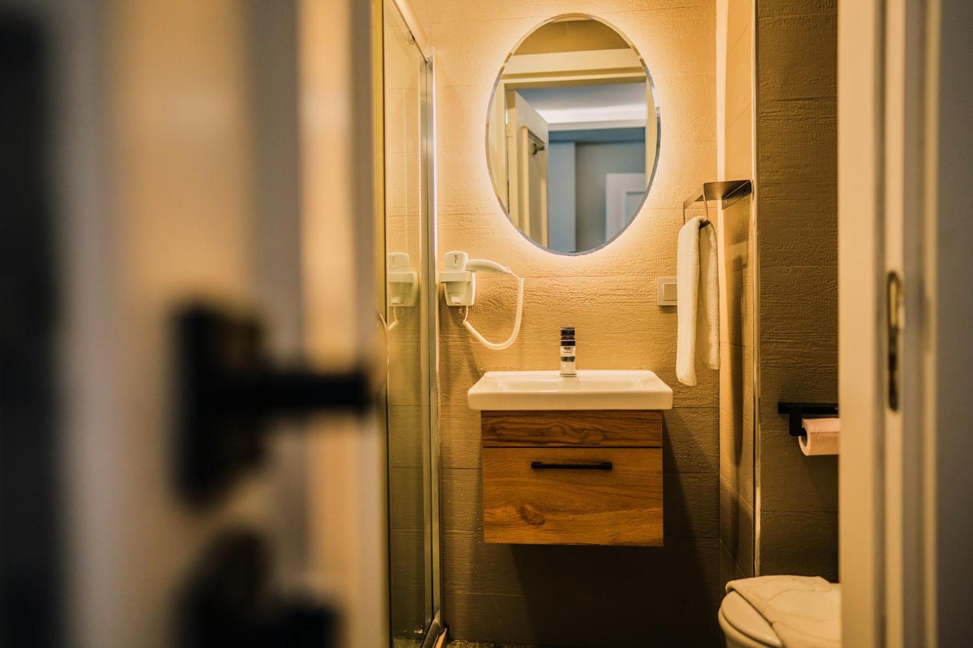 Taksim Santa Lucia Hotel Istanbul Eksteriør billede