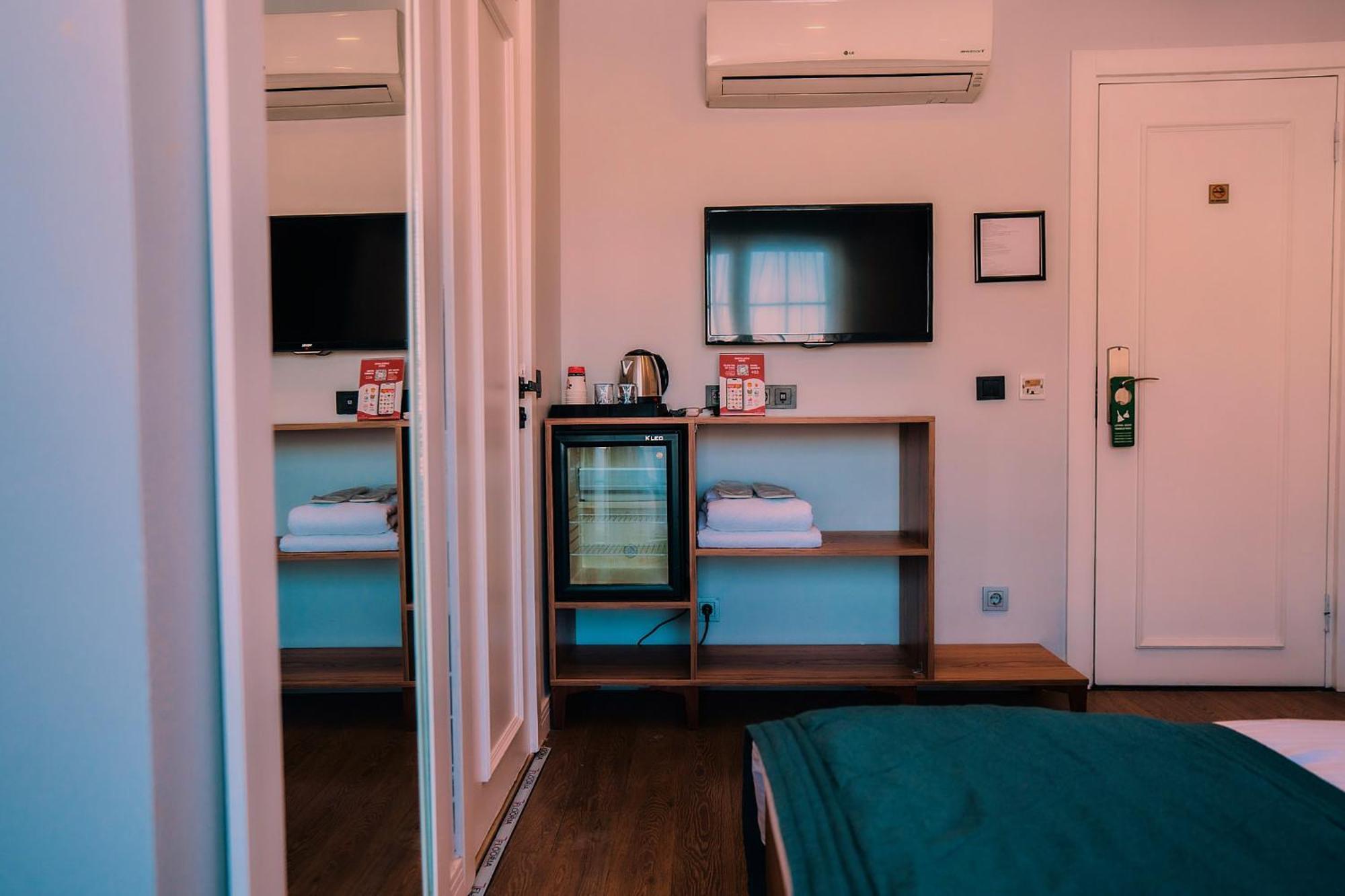 Taksim Santa Lucia Hotel Istanbul Eksteriør billede