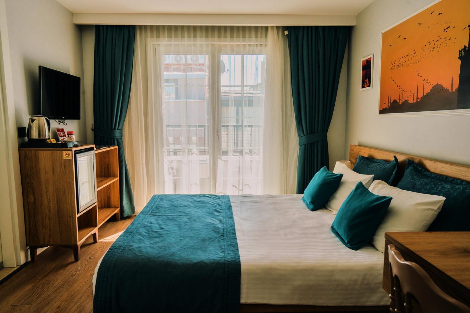 Taksim Santa Lucia Hotel Istanbul Eksteriør billede