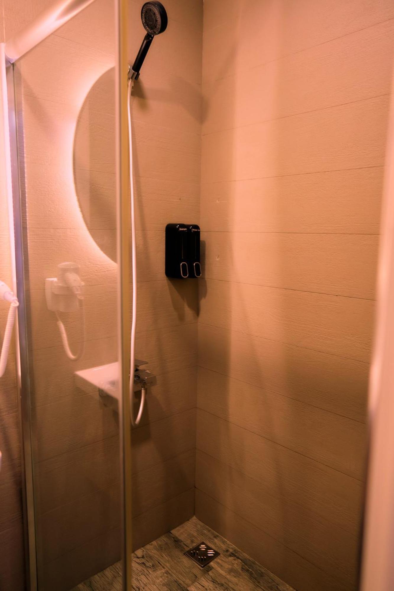 Taksim Santa Lucia Hotel Istanbul Eksteriør billede